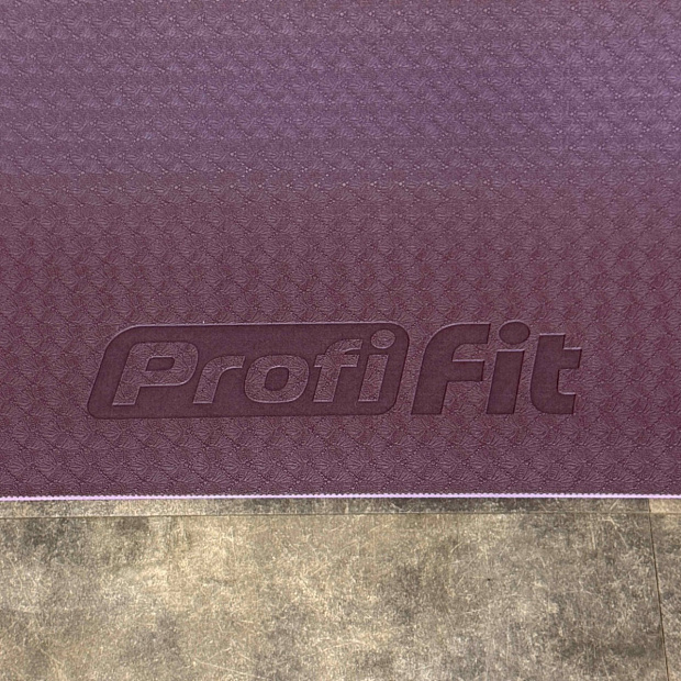 Коврик для йоги и фитнеса БАЗА (бордовый-пудровый) 5 мм PROFI-FIT