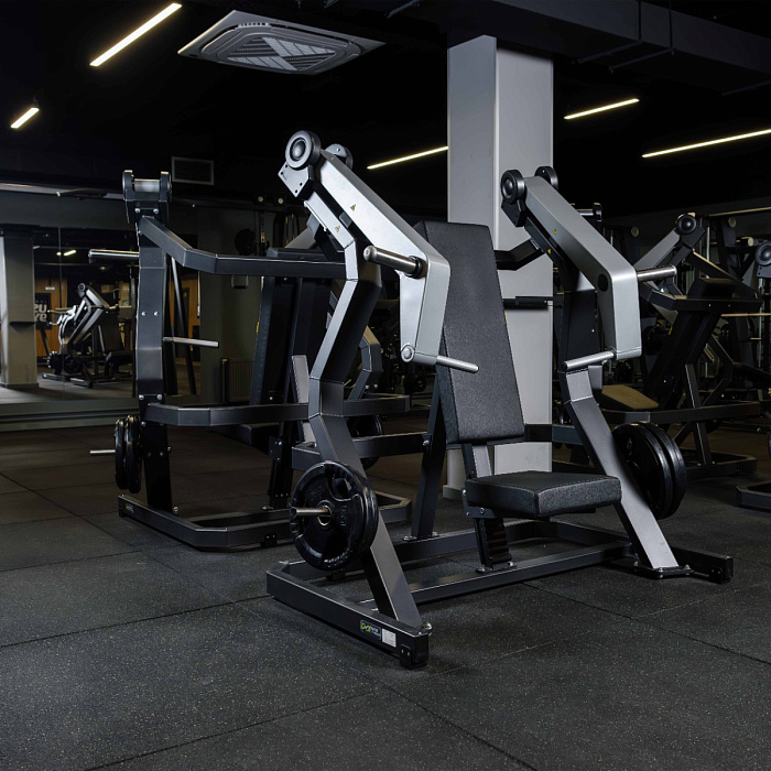 D915 Наклонный жим от груди