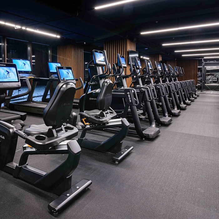 Напольное рулонное резиновое покрытие 8 мм PROFI-FIT